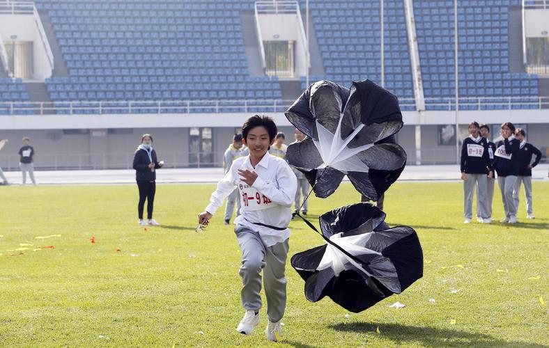 树立了榜样